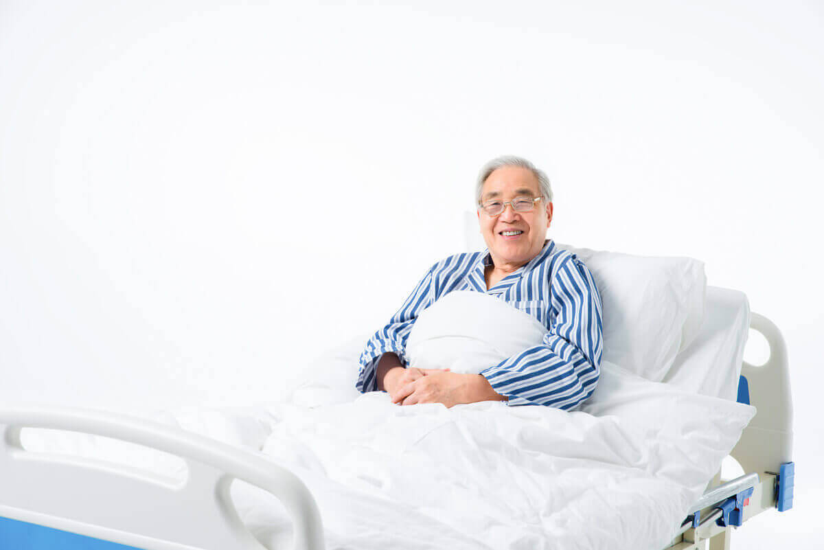 chăm sóc anh ấy ở tuổi xế chiều chăm sóc anh ấy ở tuổi xế chiều