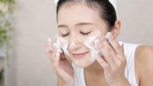 Bật mí quy trình chăm sóc da mụn tại nhà cho nàng tự tin khoe da đẹp 37 Bật mí quy trình chăm sóc da mụn tại nhà cho nàng tự tin khoe da đẹp 6