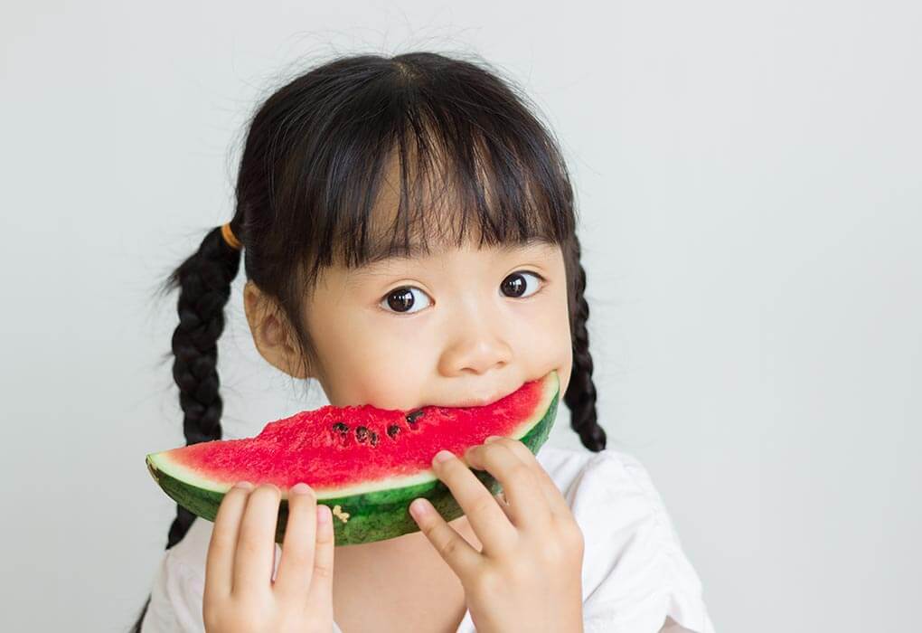 Cho trẻ ăn nhiều trái cây để có sức khỏe tinh thần tốt hơn 36 cho trẻ ăn nhiều trái cây