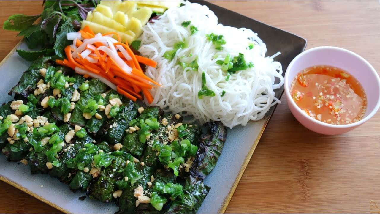 Cách làm bò nướng lá lốt, mỡ chài cho ngày mưa thêm ấm áp 35 Cách làm bò nướng mỡ chài