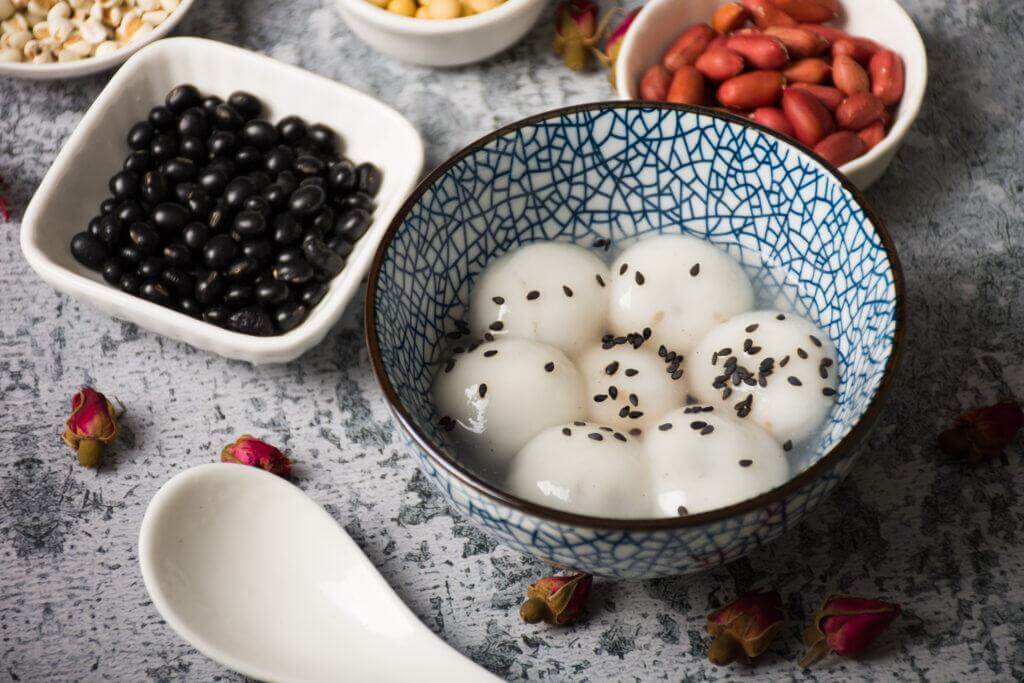 làm chè trôi nước
