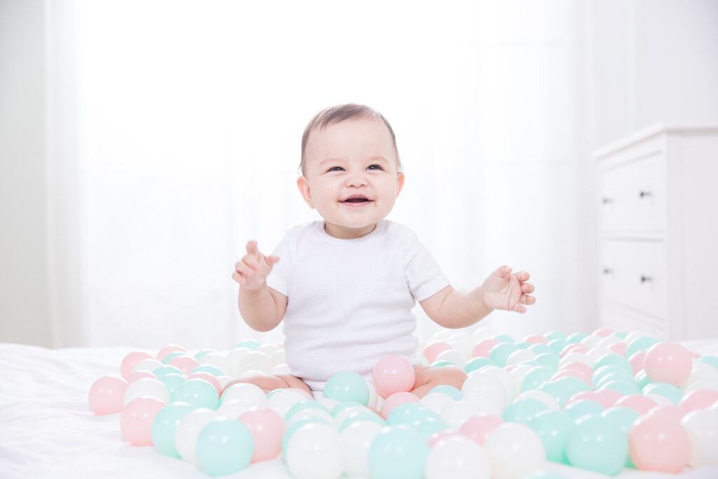 Bé mọc răng sớm