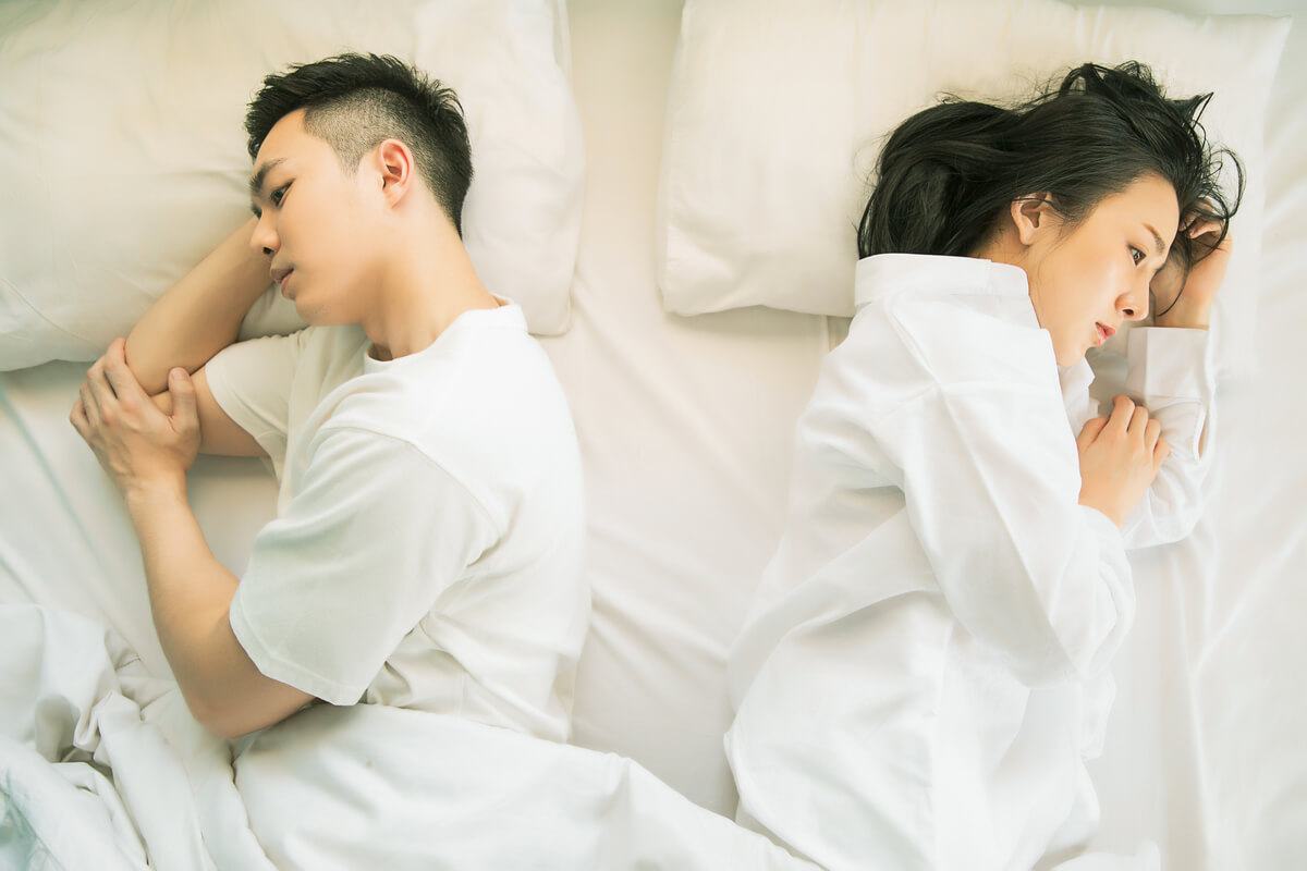 Tại sao chồng không muốn gần gũi với vợ, do bệnh lý hay sinh lý? 35 vợ chồng cãi nhau