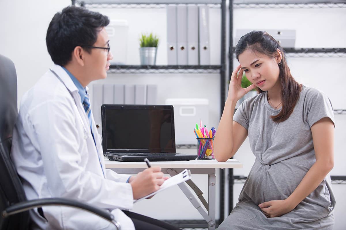 Khí hư khi mang thai tuần đầu có gì đặc biệt? 15 đi khám thai