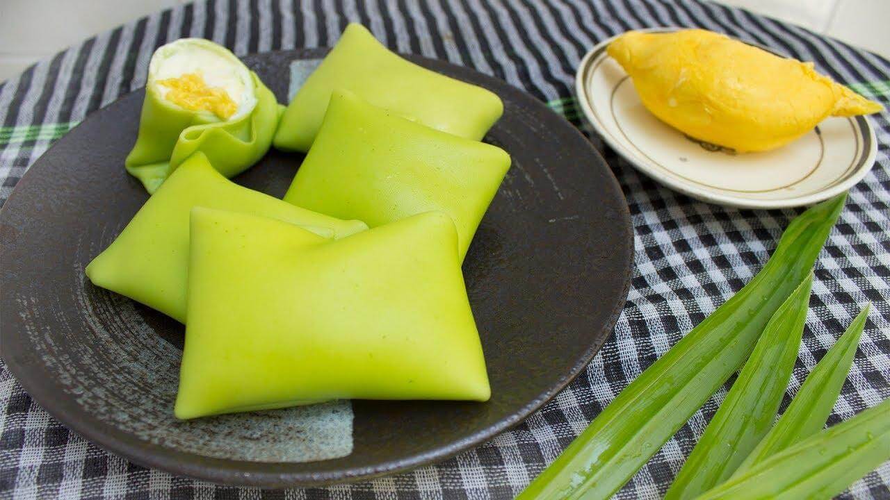Sầu riêng đang chín rộ, học ngay cách làm bánh crepe thôi, mẹ ơi! 36 cách làm bánh crepe sầu riêng