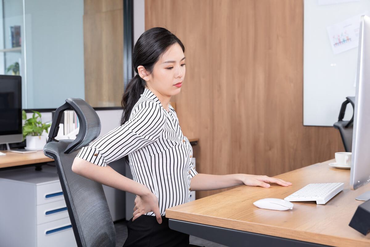 Đau lưng dưới gần mông ở phụ nữ có nguy hiểm không và cách khắc phục 36 Đau lưng dưới gần mông