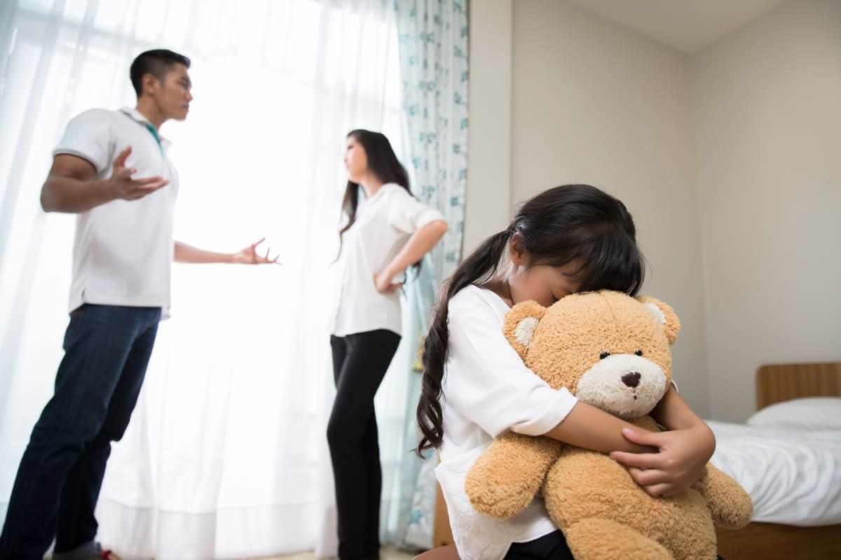 Bố mẹ ly hôn, giành quyền nuôi con như thế nào? 34 giành quyền nuôi con như thế nào