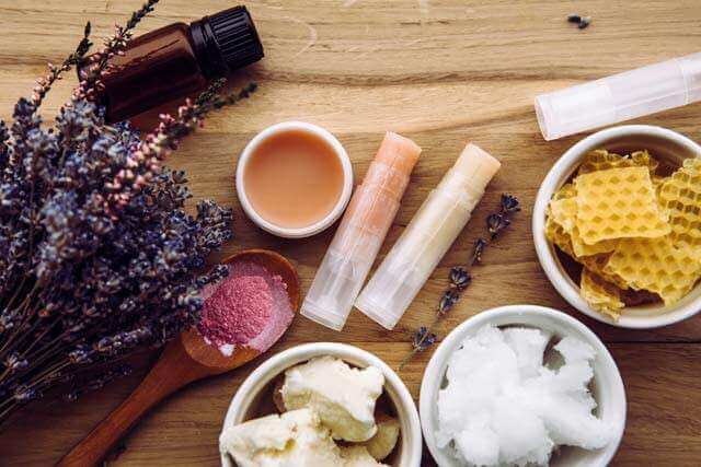 Mùa lạnh đến rồi, tự làm tự làm son dưỡng môi "đỉnh của chóp" thôi nàng ơi! 35 tự làm son dưỡng môi