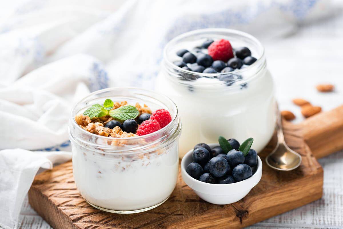 yogurt trái cây
