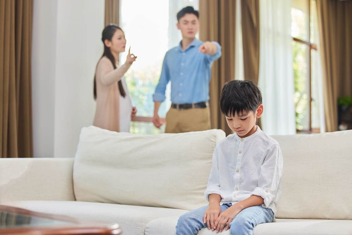 xử lý trẻ nói dối