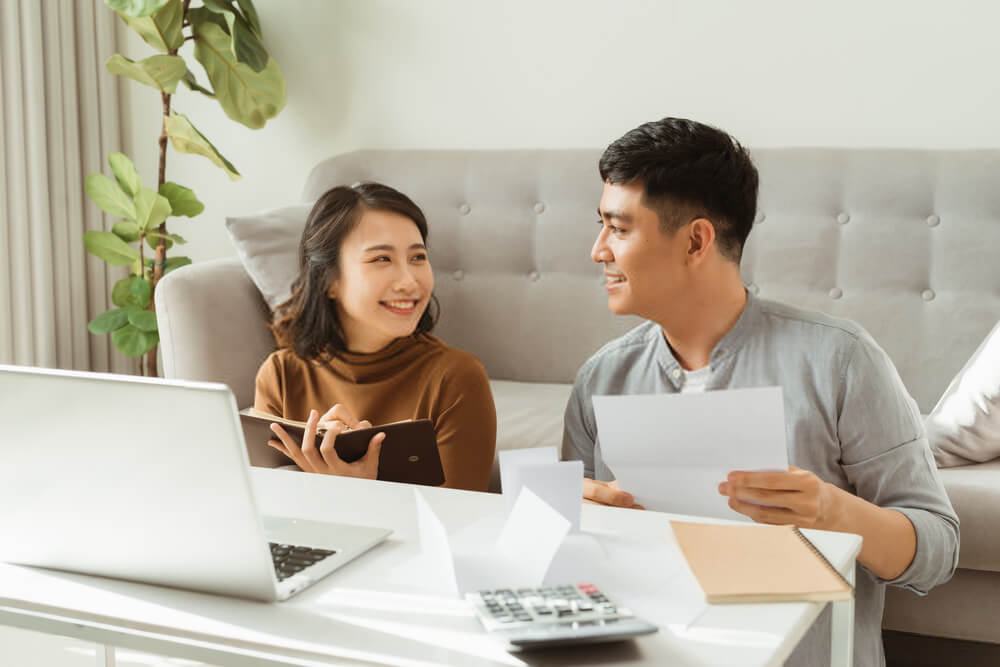 Đại dịch khiến nhiều người không dám về quê ăn Tết 36 cặp đôi