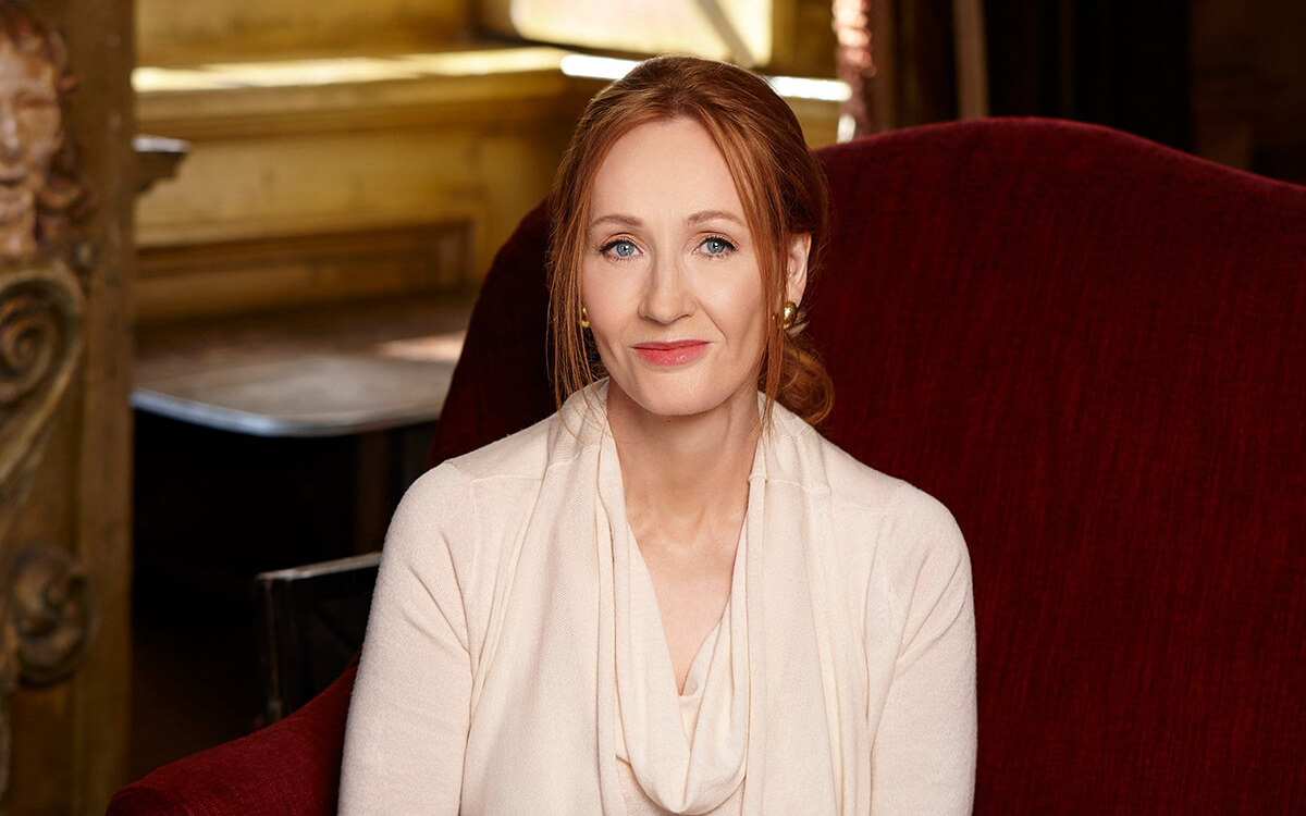 Phụ nữ bước vào đại vận thường có 3 dấu hiệu này 36 J. K. Rowling