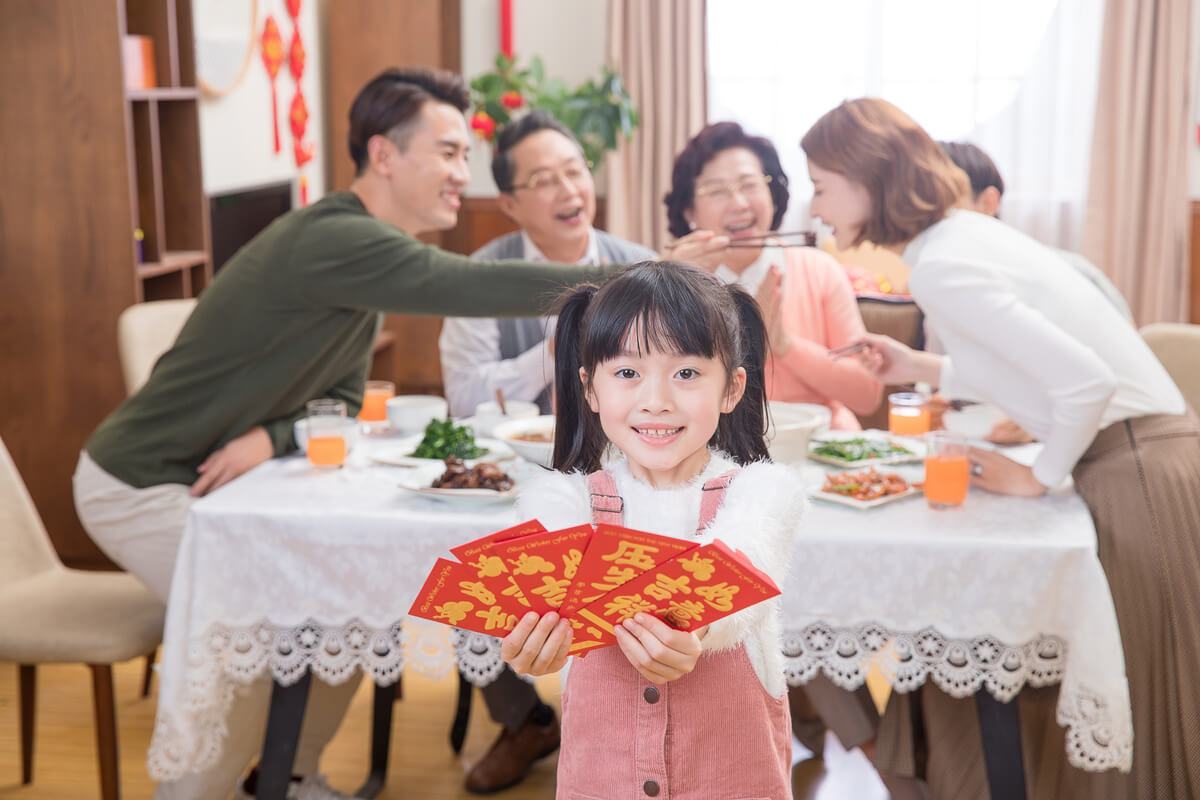 dạy con nhận lì xì ghét tết