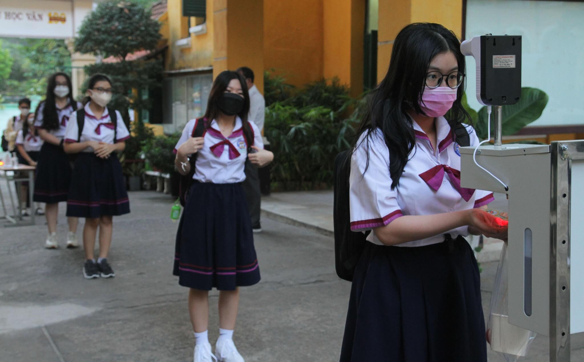 Tăng số lượng học sinh học trực tiếp, nhiều biện pháp ứng phó với F0 9