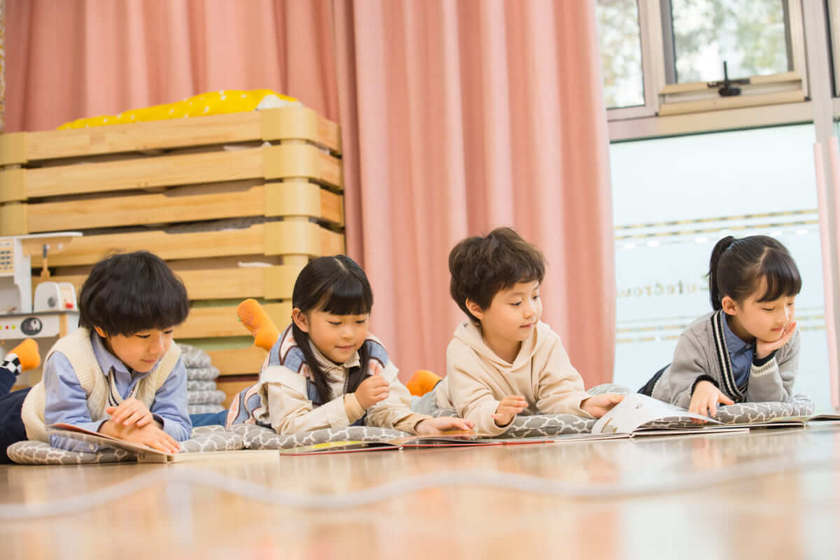 Đừng tạo áp lực học tập để ép con học giỏi, bố mẹ nhé! 39 lợi ích của việc đọc sách