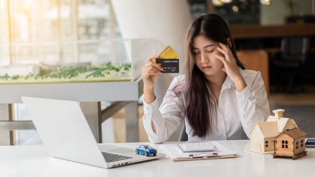 Hãy dọn dẹp tâm hồn gấp khi bạn có 5 dấu hiệu này 37 nợ tài chính