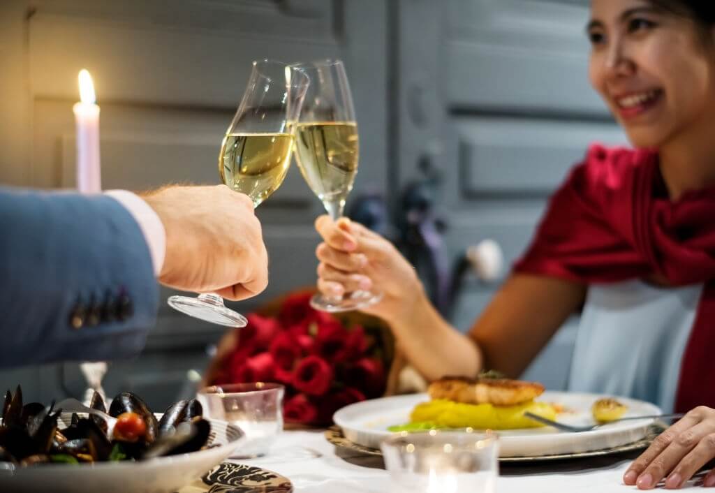 7 bí quyết hâm nóng tình cảm vợ chồng ngày Valentine để cả năm ấm áp 36 ăn tối