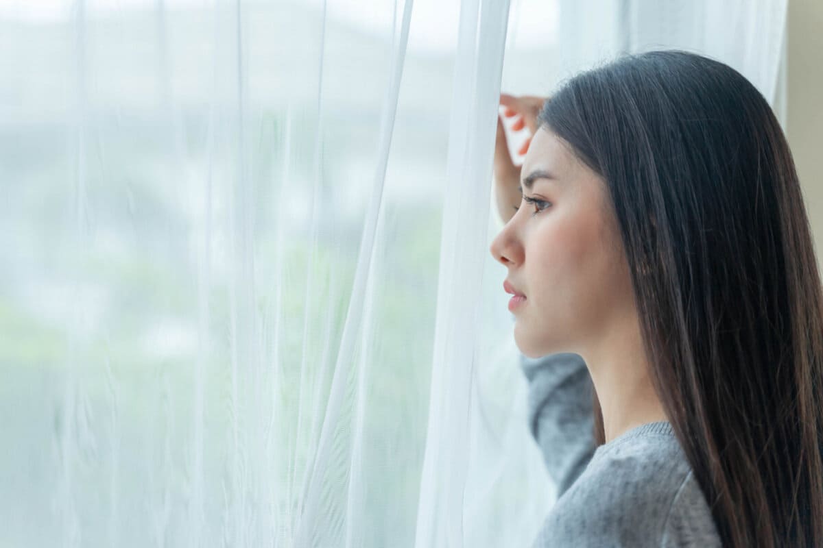Người hay thay đổi tâm trạng - Đâu mới là điều bất thường? 35 Biểu hiện của người hay thay đổi tâm trạng