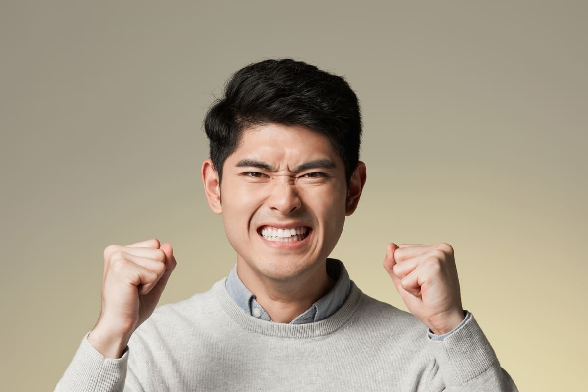 Cảm xúc tiêu cực Tâm lý đàn ông khi vợ ngoại tình