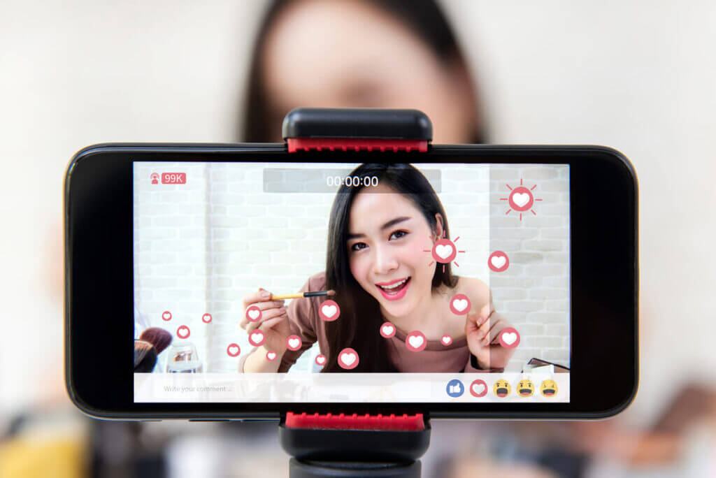 Vì sao chúng ta dễ trở thành những "con nghiện" mạng xã hội? 3
