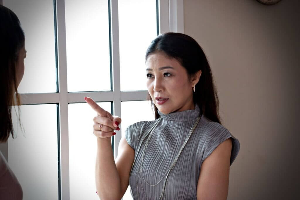 đổ lỗi cho nạn nhân