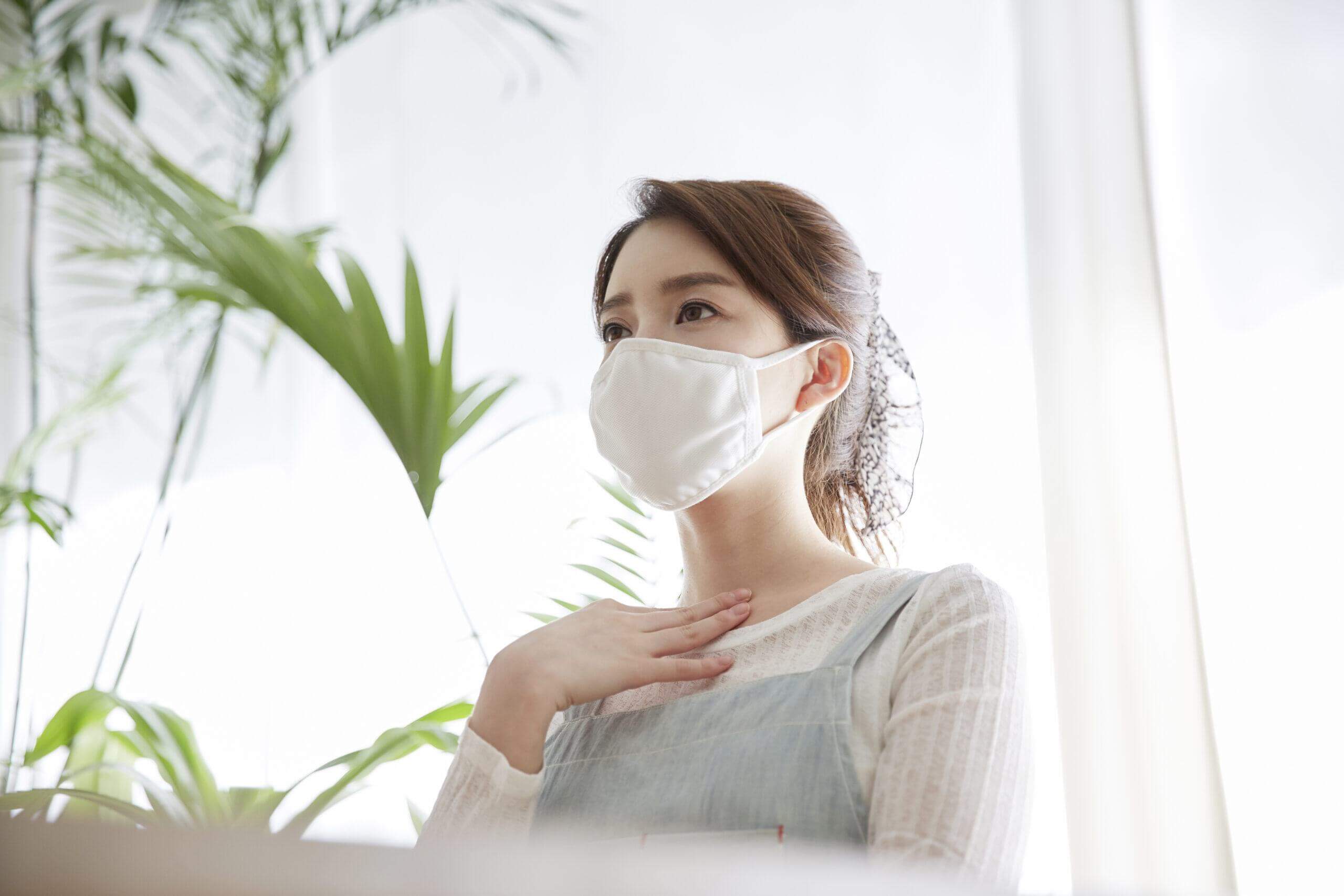hướng dẫn đeo khẩu trang đúng cách