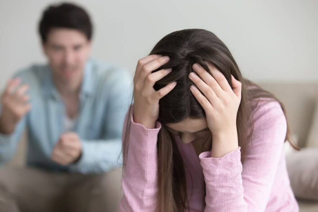 làm gì khi bị lợi dụng tình cảm