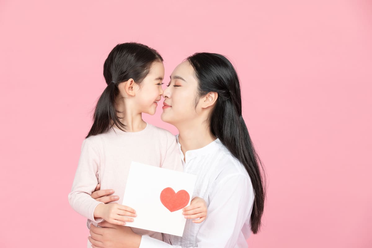 mẹ dạy con gái về tình yêu gia đình mẹ dạy con gái về tình yêu gia đình