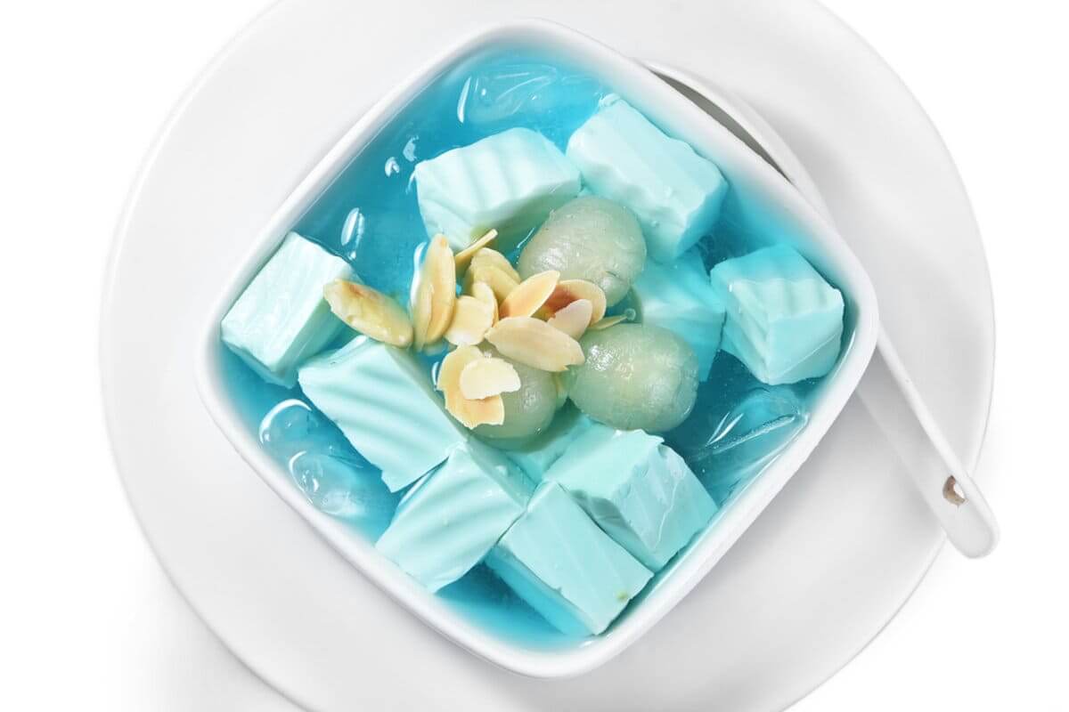 Chè khúc bạch hoa đậu biếc Chè khúc bạch - món ngon từ hoa đậu biếc
