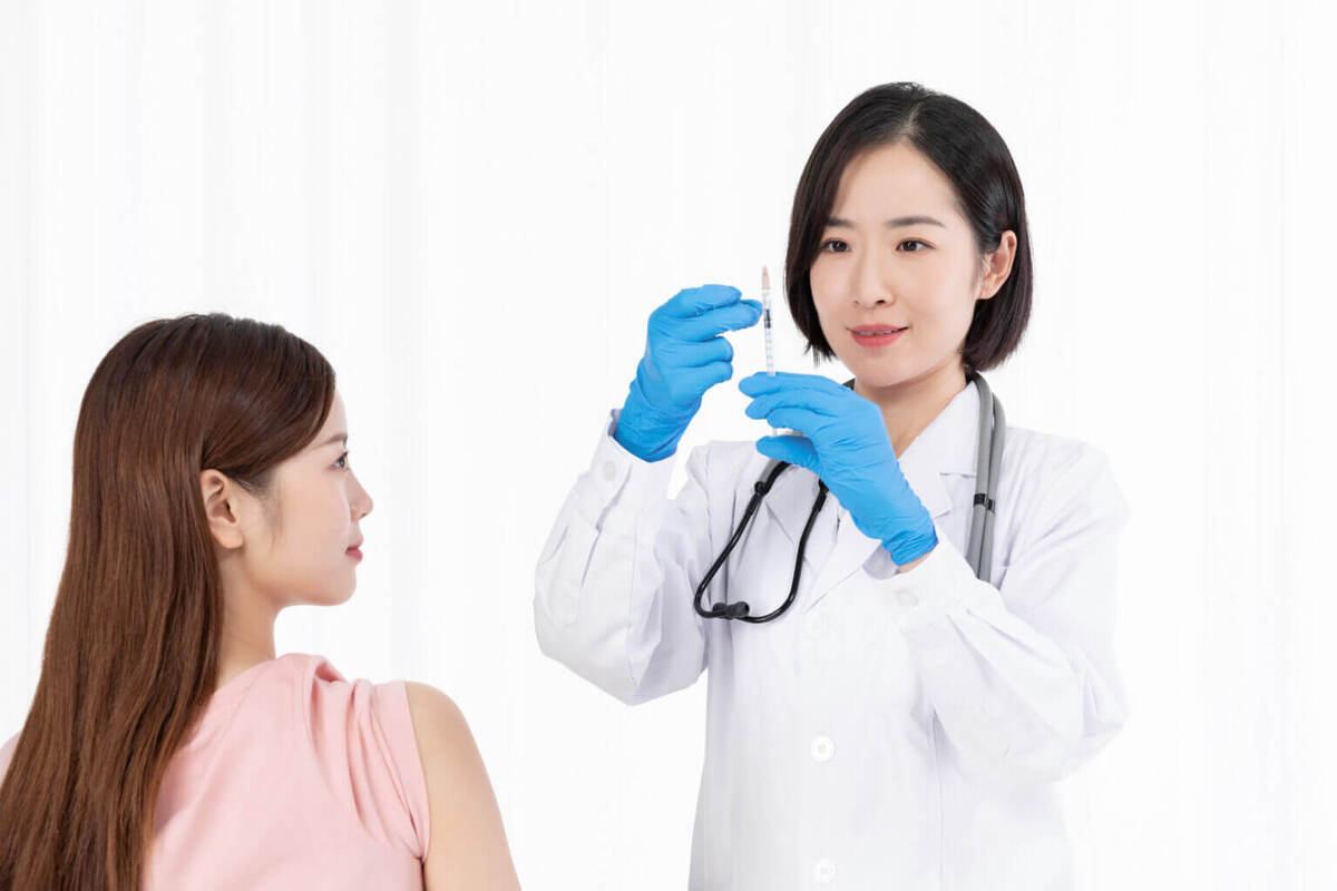 Tiêm ngừa ung thư cổ tử cung quan trọng như thế nào? 35 đối tượng tiêm ngừa cổ tử cung