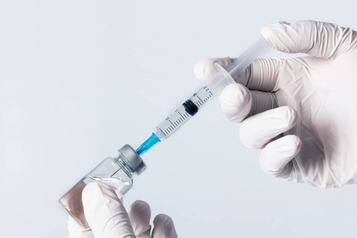 Tiêm ngừa ung thư cổ tử cung quan trọng như thế nào? 36 vaccine tiêm ngừa cổ tử cung