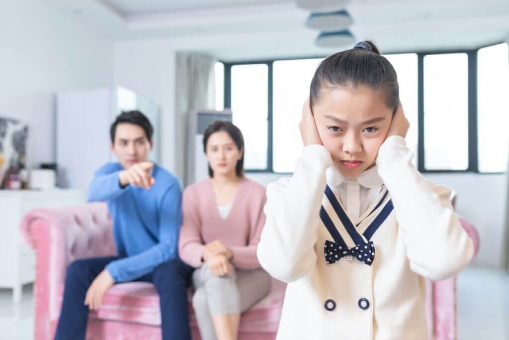làm gì khi trẻ chửi thề