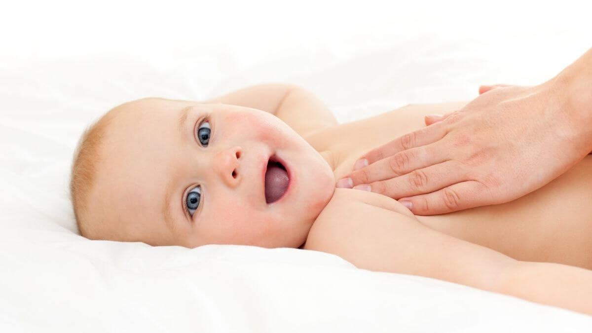 Bé bị khô da có nguy hiểm không