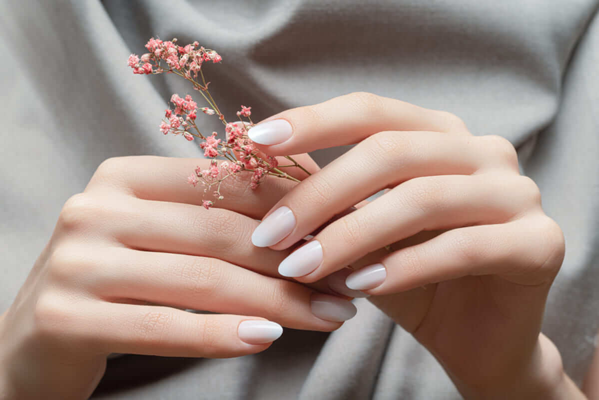các mẫu nail đơn giản