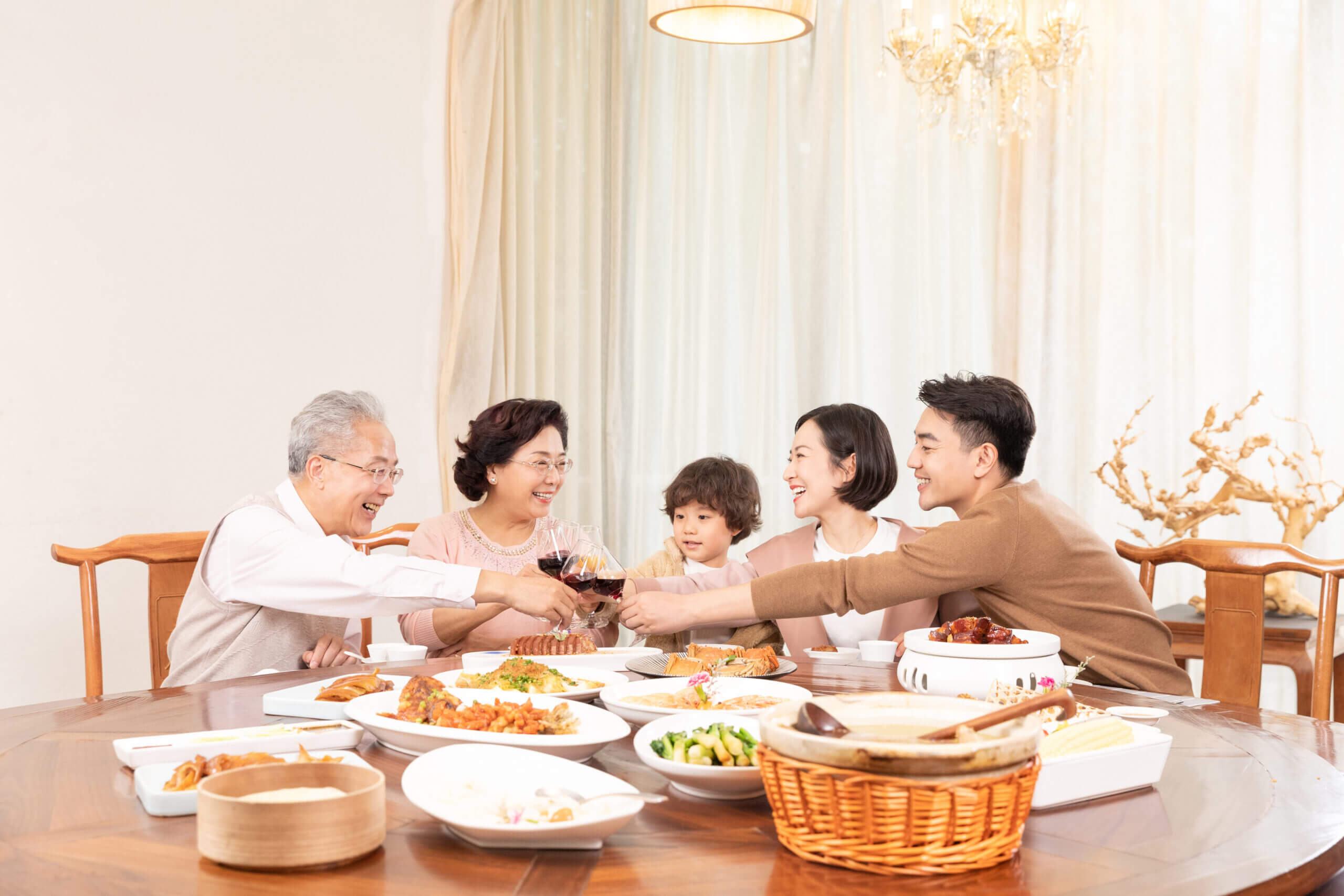 Một gia đình nhiều thế hệ Một gia đình nhiều thế hệ