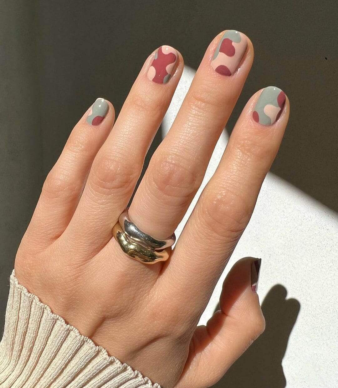 mẫu nail kết hợp nhiều gam màu mẫu nail kết hợp nhiều gam màu
