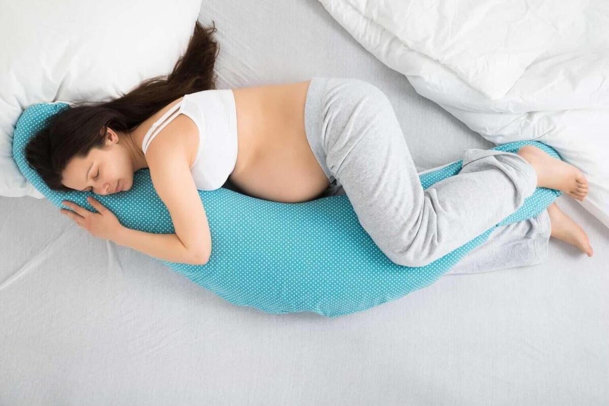 Cách làm giảm phù chân trong giai đoạn mang thai Cách làm giảm phù chân trong giai đoạn mang thai