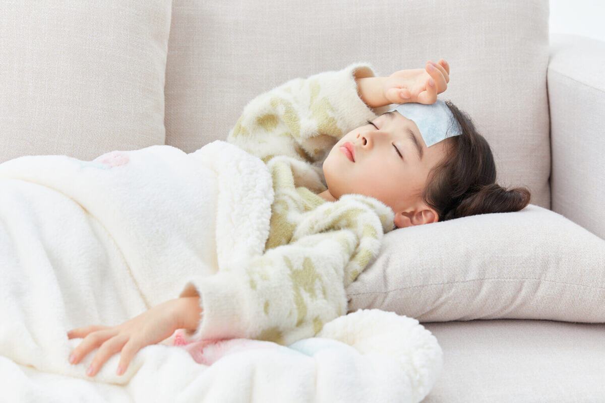 Trẻ em bị nhiễm siêu vi trẻ em bị nhiễm siêu vi