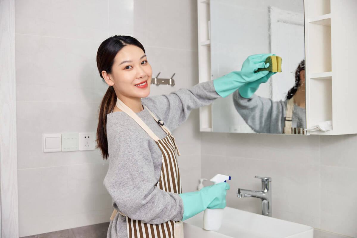 vệ sinh các thiết bị nhà tắm vệ sinh các thiết bị nhà tắm
