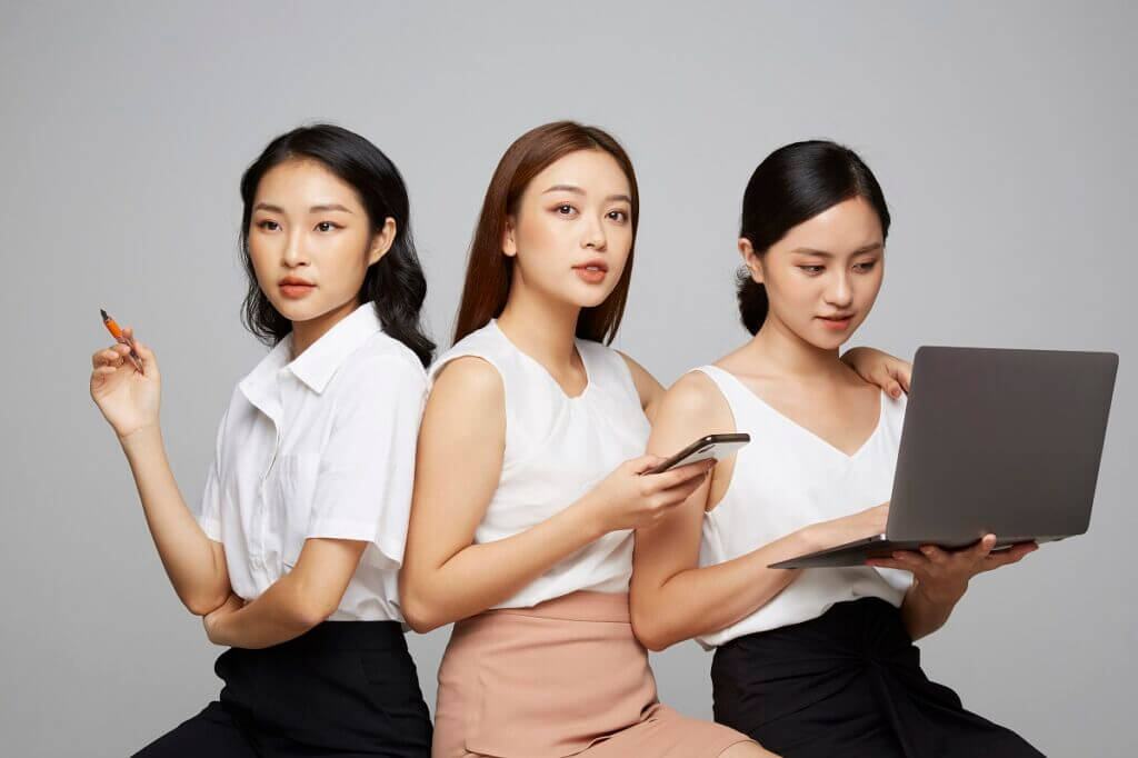 phụ nữ hạnh phúc là gì