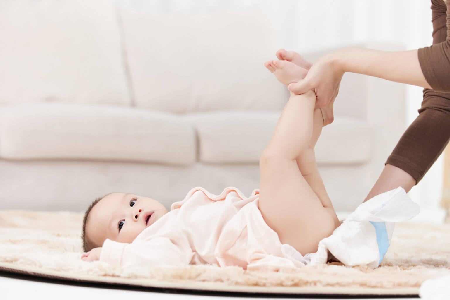 Làm gì khi trẻ bị hăm tã Làm gì khi trẻ bị hăm tã