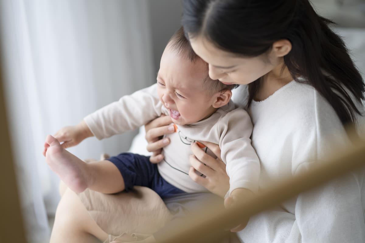 bé sơ sinh bị táo bón trẻ bị táo bón