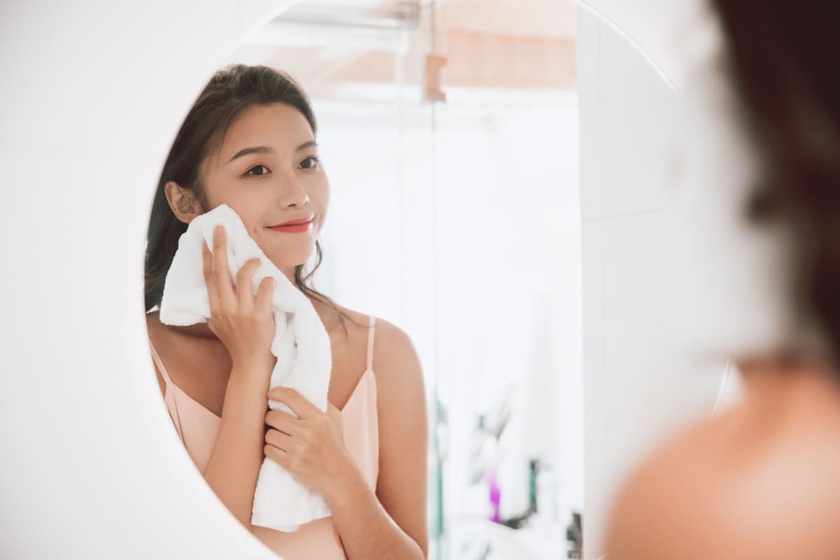 Nên rửa mặt bao lâu một lần Nên rửa mặt bao lâu một lần