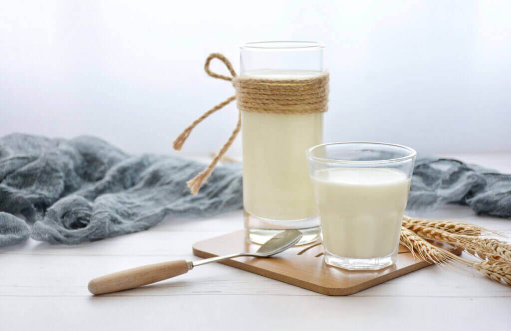 sữa non cho bé