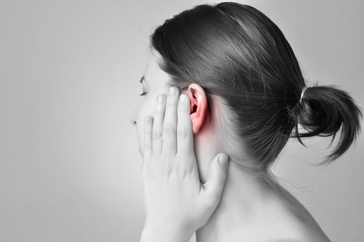 bị ù tai trái phải làm sao bị ù tai trái phải làm sao