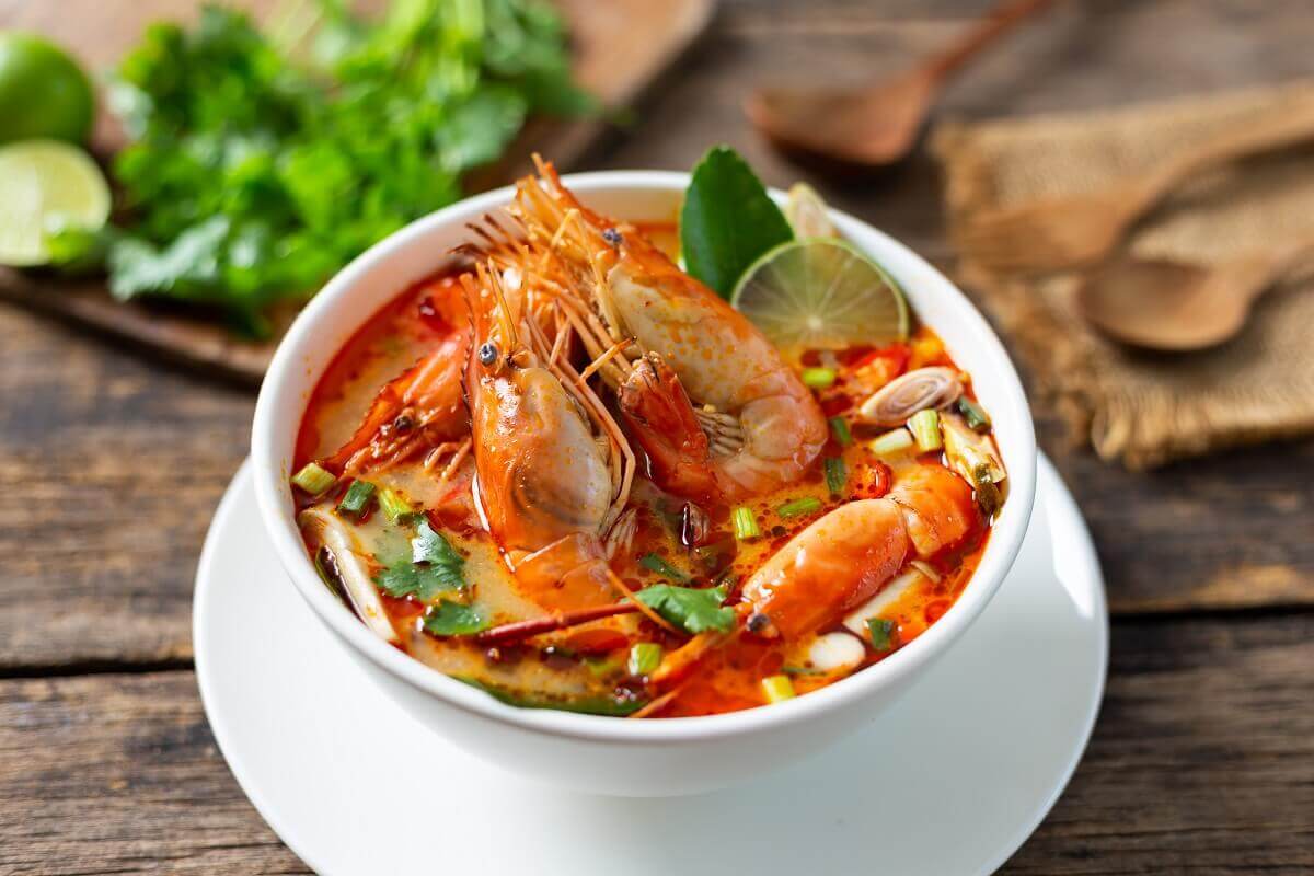 Canh chua cay Tom Yum kiểu Thái Canh chua cay Tom Yum kiểu Thái