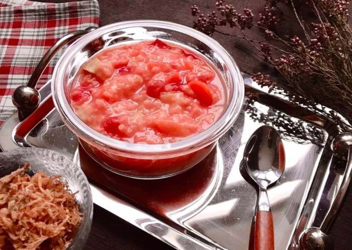 Cách nấu cháo củ dền cá hồi khoai môn Cách nấu cháo củ dền cá hồi khoai môn