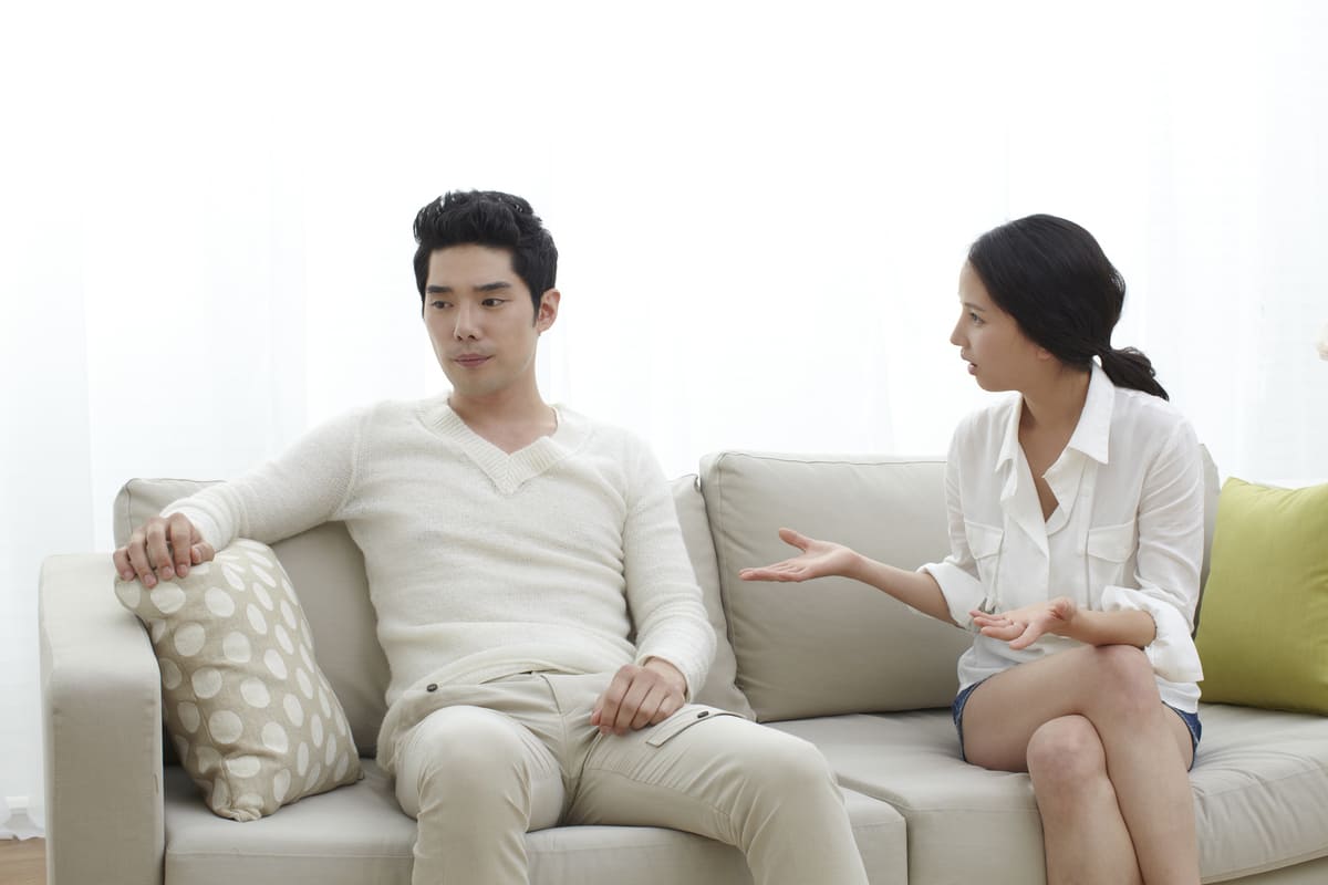 Chồng không cho vợ đi làm, tôi có nên ở nhà? 33 cãi nhau với chồng