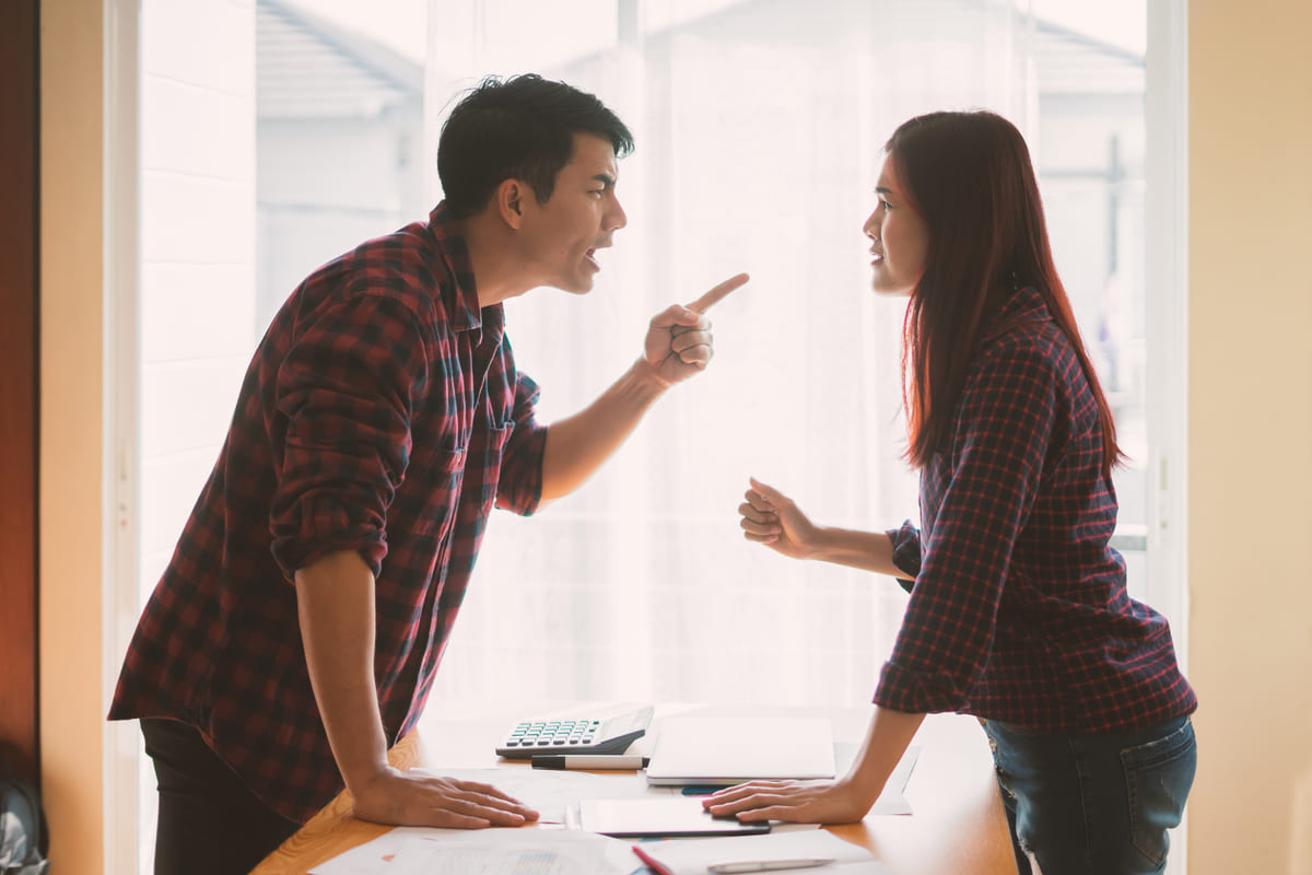 xích mích giữa vợ chồng