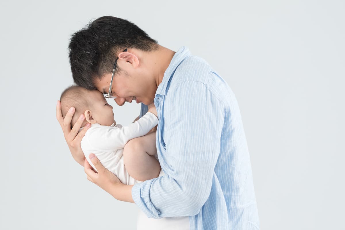 con gái ẩn tuổi cha con gái ẩn tuổi cha